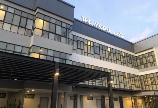 The Model Garden 썸네일