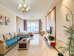 Yungui Shiguang Apartment (Guilin Hengda Plaza North High-speed Railway Station)