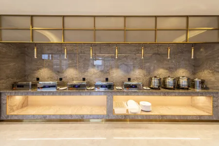 Fashion Hotel (Chengdu Longquan Fuchengluo Avenue) Отели рядом с достопримечательностью «Luoshui Wetland Park»