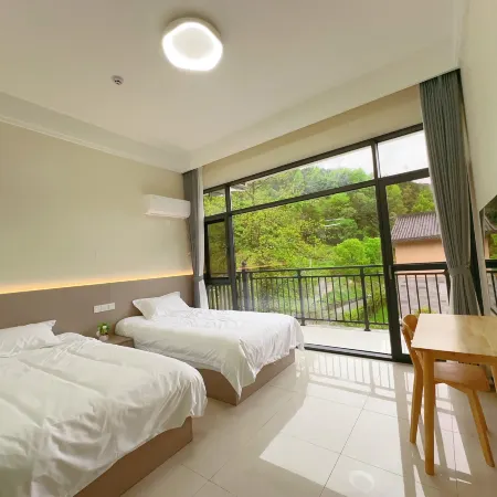 Shitai Guniujiang Wangli B&B