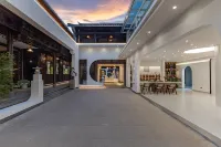 Tengchong Phoenix Terrace · Mengying Wenquan Resort Chinese Inn - bar