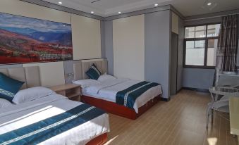 Hongtu Qicai Renjia Hostel
