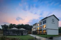 The Mulinsen Bamboo Lodge at Huazhu Village