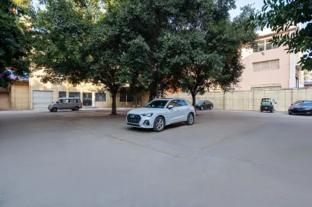 Yilong Anyue Hotel Отели в г. Кайюань