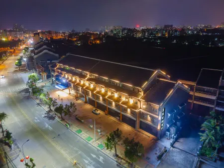 Fuli Lakeside Hotel (Wenchang Branch) Отели рядом с достопримечательностью «Coconut Grand View Garden»