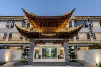 Days Inn By WYNDHAM Dali Hotels in Dali
