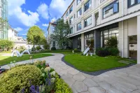 Heyunjian Luxury B&B Hotel dekat Baicao Zhiling