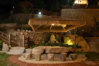 Mo Shanju Swimming Pool Courtyard homestay(Zhangjiajie Tianmen Mountain Branch)