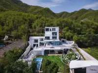 Anjian Yinnan Mountain Homestay - Private Pools