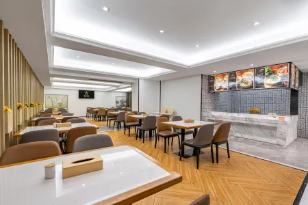 Yiduo Hotel (Shantou The Mixc) Отели рядом с достопримечательностью «Shantou Polytechnic»