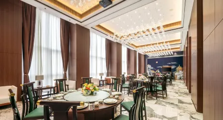 Jingtai International Hotel - Baoji Qishan High-speed Railway Station