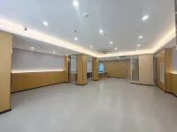 Harbin Amur Hotel (Central Street Sophia Church)