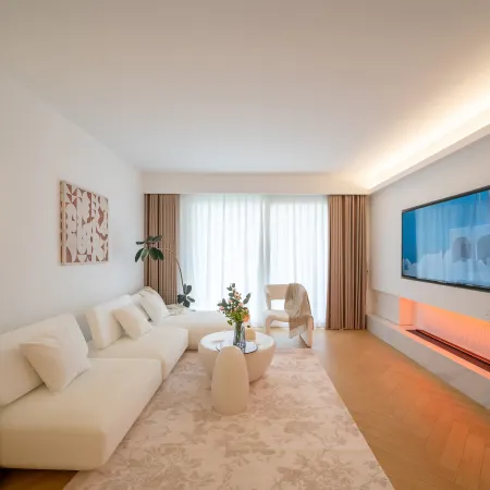Guisu Homestay (Nanjing East Road Bund) Отели рядом с достопримечательностью «Станция метро Laoximen»
