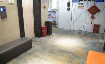 Songyi Hotel (Kunming railway station)