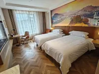 Vienna Hotel (Huarong Avenue)