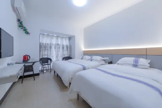 Zhangjiajie Warm Home (Tianmenshan Cableway)