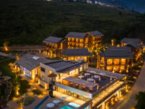 Fall in Love with the Nujiang River·Buladi Manor Hotel (Fugong Branch, Nujiang) Hotels in Fugong