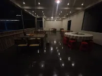 Danxia Mountain Guanshan Xiaoyuan Homestay - พร้อมอาหารเช้า