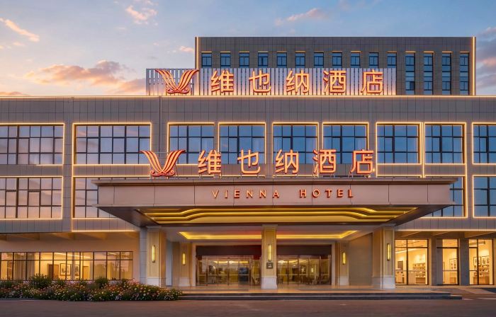 Vienna Hotel (Meilong High-Speed Rail East Station High-Tech Zone PCB Industrial Park Branch)