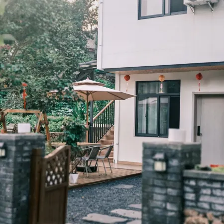 Tangchi Dongli Chinese Inn (Hefei Tangchi Hot Spring Tourism Resort Area)