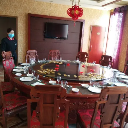 Huayuan Hotel