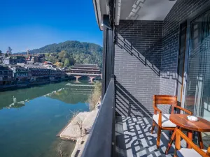 FengHuang Shan Shui Lian Xin Hotel