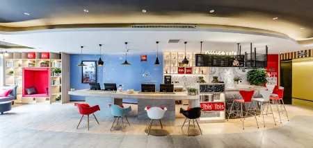 Ibis Hotel (Jinan Shandong Normal University Culture East Road Shop) Отели рядом с достопримечательностью «Yan Spring»