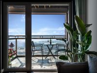 青岛锐森公寓 - 现代风海景时尚两室套房
