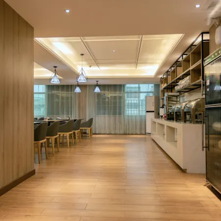 Molin Selection Hotel(Dao County Daozhou North Road)