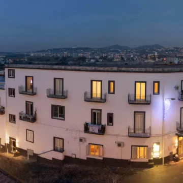 Naro Suites and Rooms