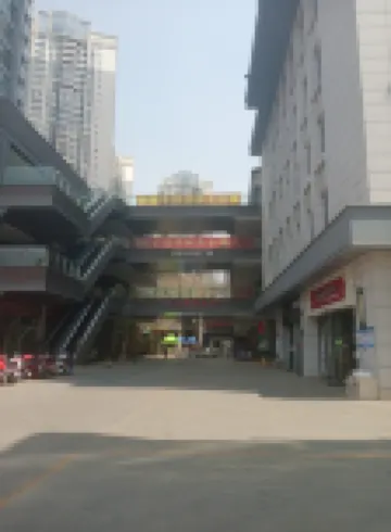 Mile Yefeng Homestay (Qinglai Park Giant Century Plaza)
