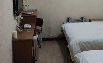 Benxi Tianfuli Express Hotel