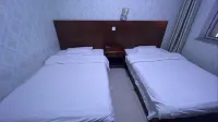 Fengning Fengju Homestay - Inns