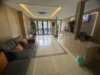 Qianxin Holiday Hotel (Shanghai Jing'an Darongcheng Branch)