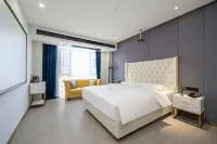 Xiangtan Yijian Hotel (Yuetang International Hetang City Railway Station) - Condos