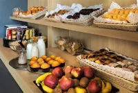 B ＆ B ホテル バルセロナ ビラデカンス - 朝食