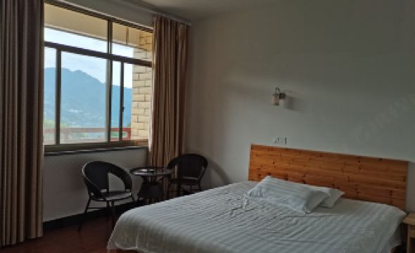 Yunchu Xiaoju Farmhouse