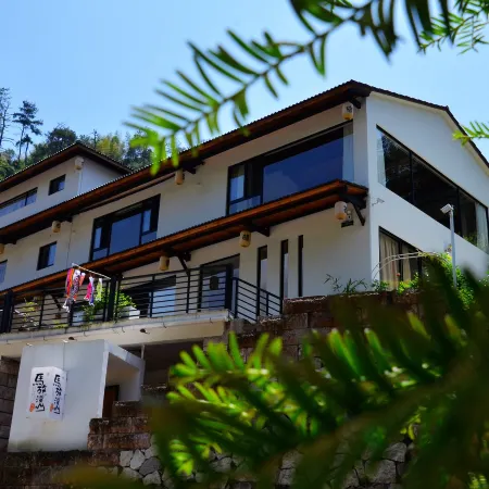 Xinchang Ma Fanglanshan Homestay