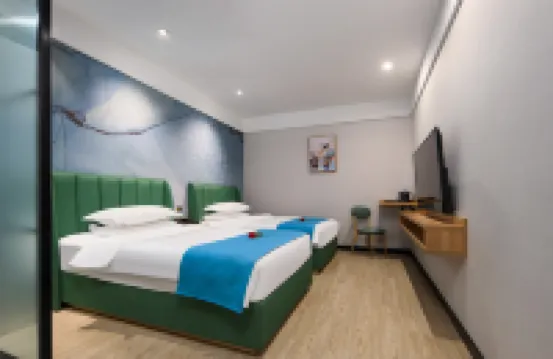 Super 8 Hotel (Nanjing Confucius Temple Zhonghuamen Castle) Hotels in Nanjing