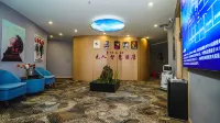 Carmen Yingsu unmanned wisdom Hotel (Xuancheng railway station store)