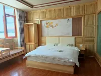 Deqin Fuyuan Business Hotel - 인 (Inns)