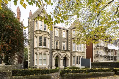 Saco Cardiff Cathedral Road Hotels near Sophia Gardens