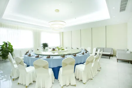 Kaixing Holiday Hotel Отели рядом с достопримечательностью «Tang Xianzu Memorial»