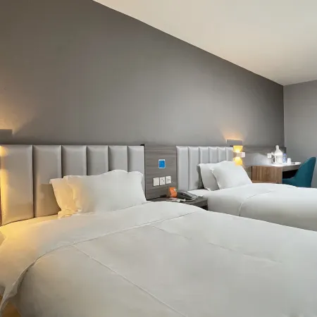 7Days Inn Hotel (Xinyu Shengli South Road Baoshi Park)