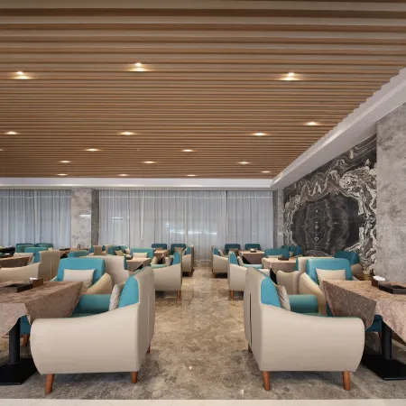 Wise Confidencen Jin Cheng Hotel