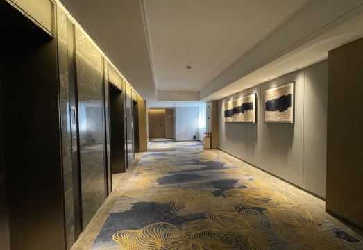 난안 호텔 이미지