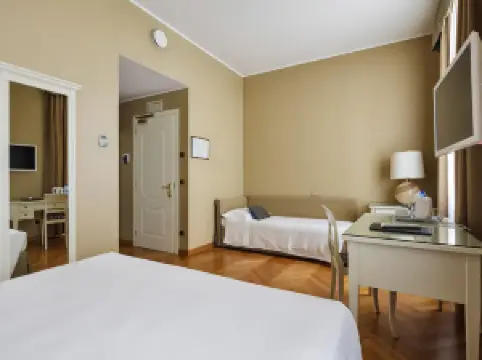 ホテル コンチネンタレ