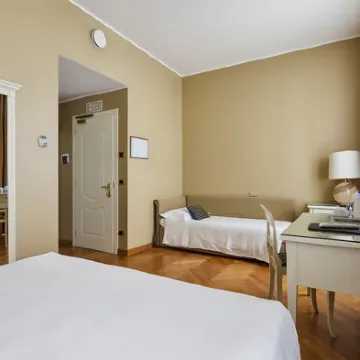 Hotel Continentale Hotels near Trieste