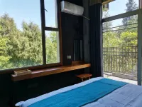 Huaying Yeshenggu Farm Stay - balcony