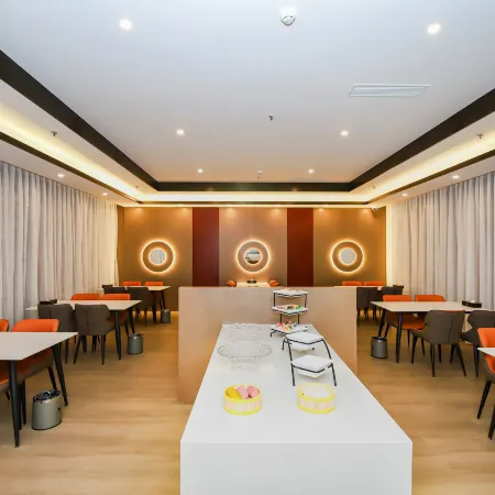 Home Inn Ribera Cloud Hotel (Guanghan  Branch)